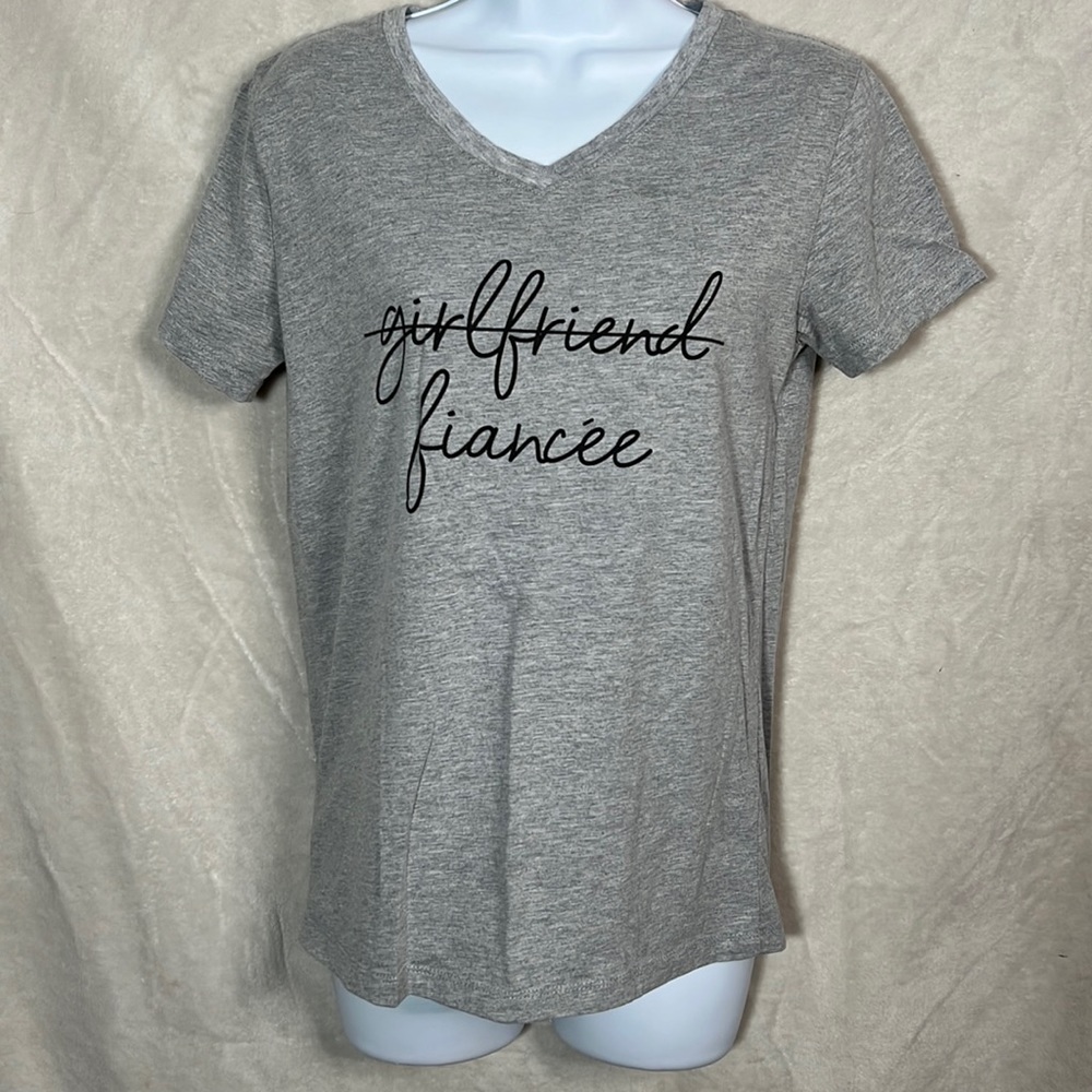 Fiancée woman’s V-neck t-shirt. Size M